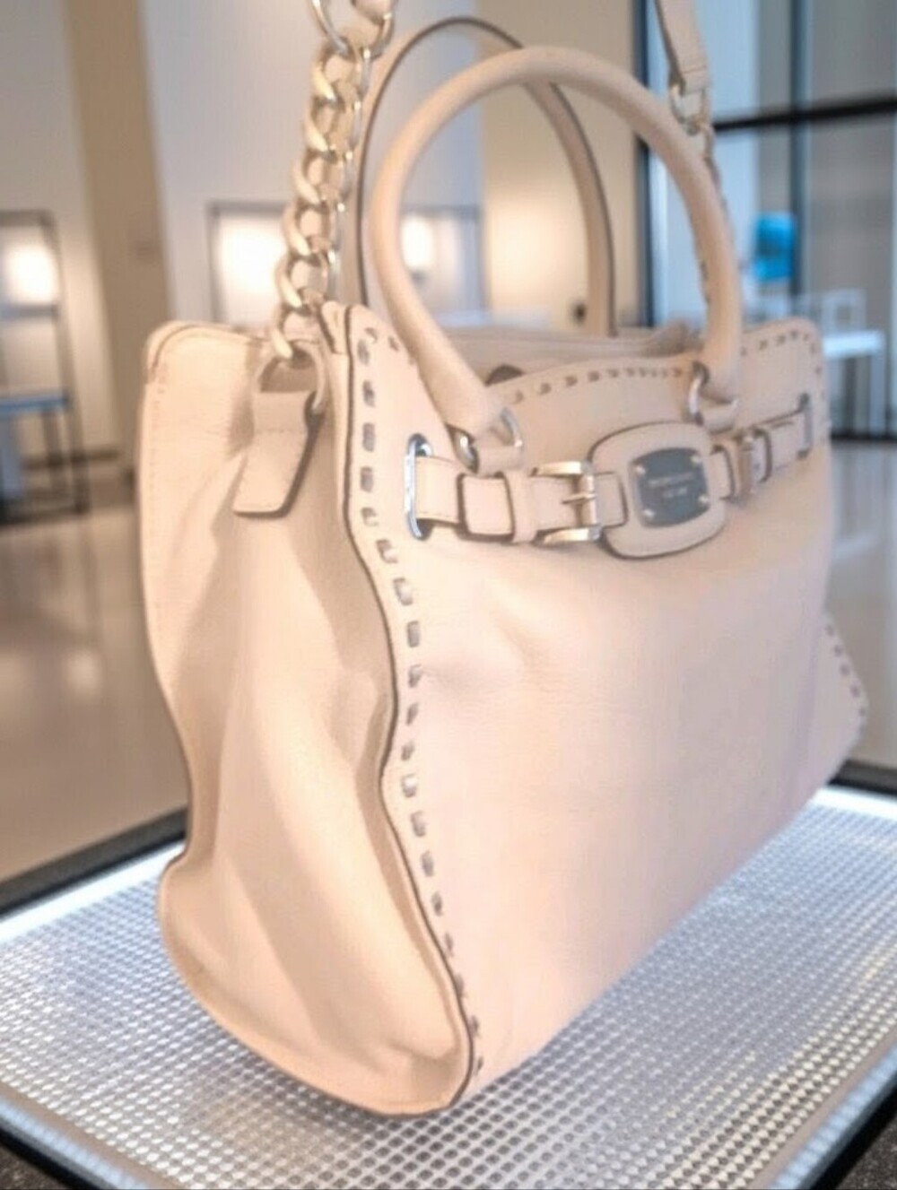 Michael Kors Hamilton Cream Grain Leather Bag with Silver Hardware/Accents